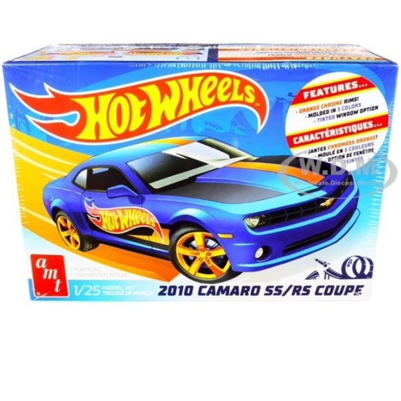New 2010 Chevrolet Camaro Hot Wheels Model Car Kit - Picture 1 of 7